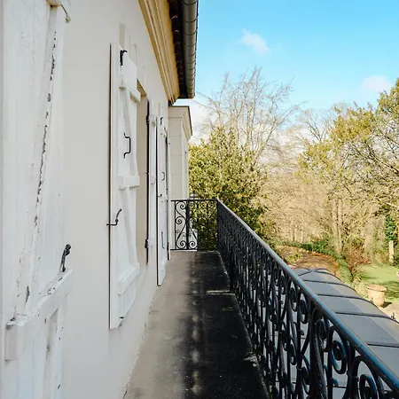 Luxueuse Avec Piscine Et Spa, Montfort L'amaury