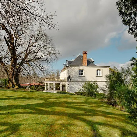 Luxueuse Avec Piscine Et Spa, Montfort L'amaury *