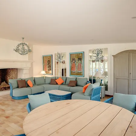Luxueuse Avec Piscine Et Spa, Montfort L'amaury Villa