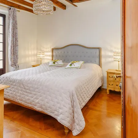 Luxueuse Avec Piscine Et Spa, Montfort L'amaury Villa