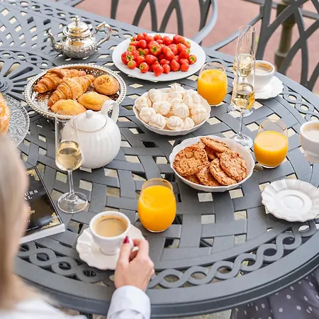 Luxury French With Indoor Pool & Tennis Near Paris Villa *