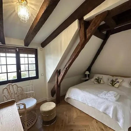 Luxury French With Indoor Pool & Tennis Near Paris *